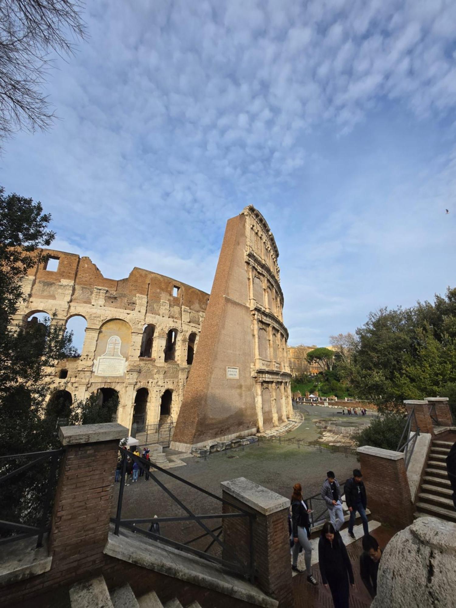 Casa Su Colosseo San Giovanni Roma Exterior foto